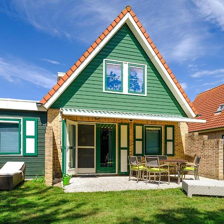 4 Bedroom Cozy Home In Zonnemaire Dış mekan fotoğraf