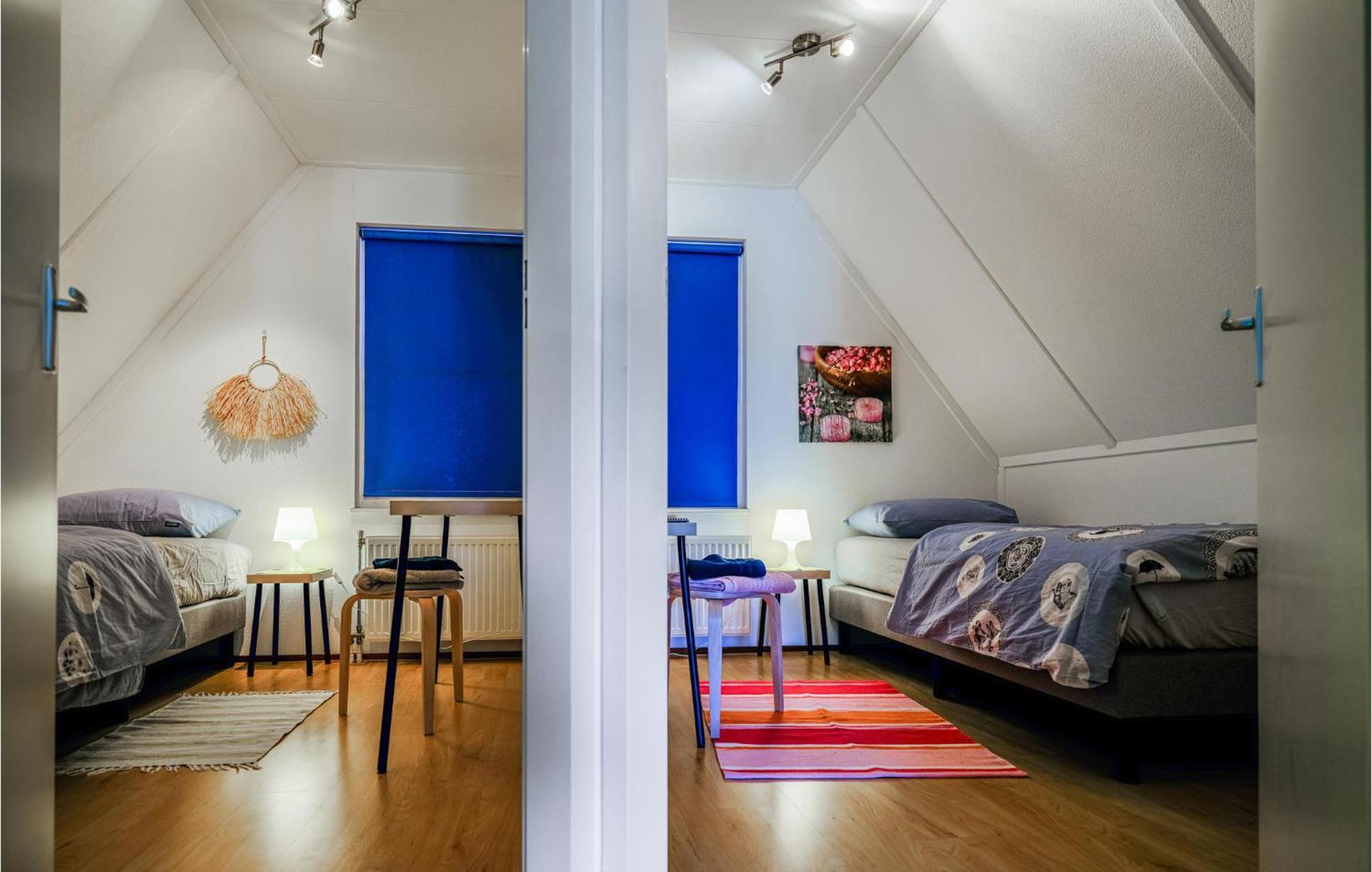 4 Bedroom Cozy Home In Zonnemaire Dış mekan fotoğraf